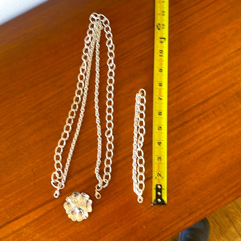 Necklace - Picture 3 of 5